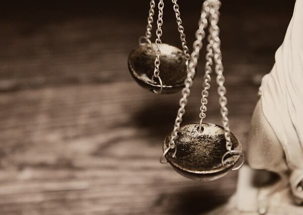 Crypto Lawyers in Canada: My Honest Ranking for Licensing Support